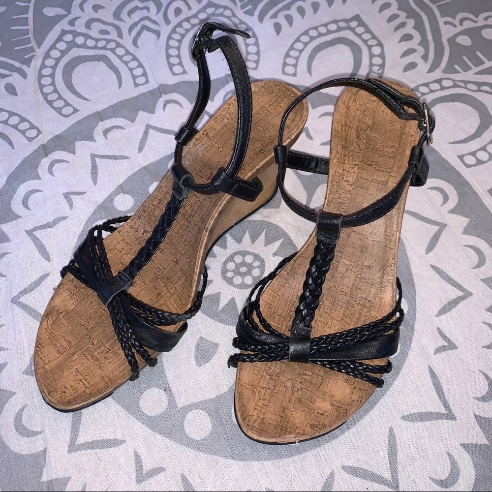 Black Kenneth Cole Reaction Wedges